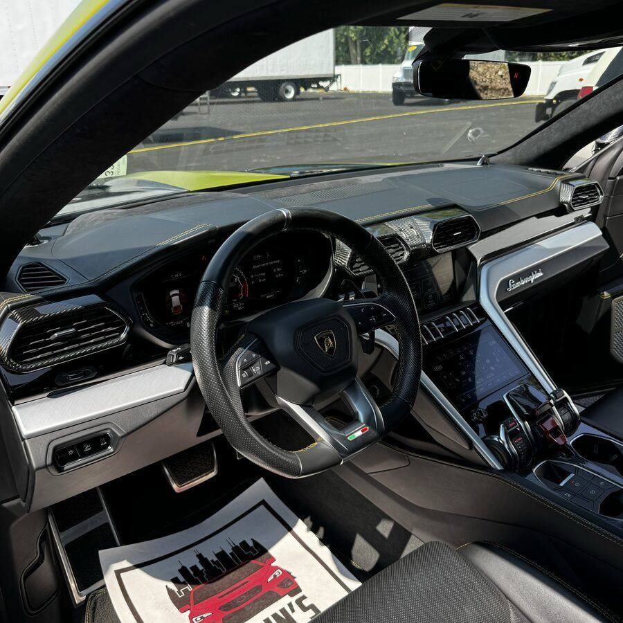 Lamborghini Urus photo 2 — SorinVC car collection