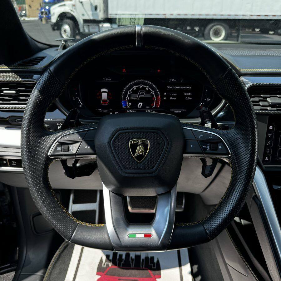 Lamborghini Urus photo 3 — SorinVC car collection